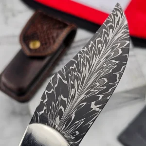 Navaja en Acero de Damasco Patrón Pluma